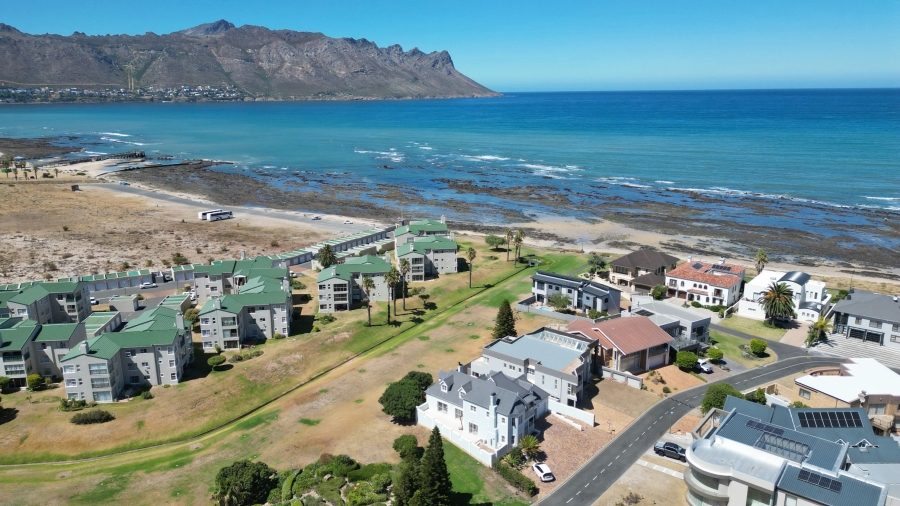 5 Bedroom Property for Sale in Greenways Golf Estate Western Cape